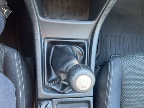 Used 2015 Subaru Crosstrek 2.0i Premium image 20