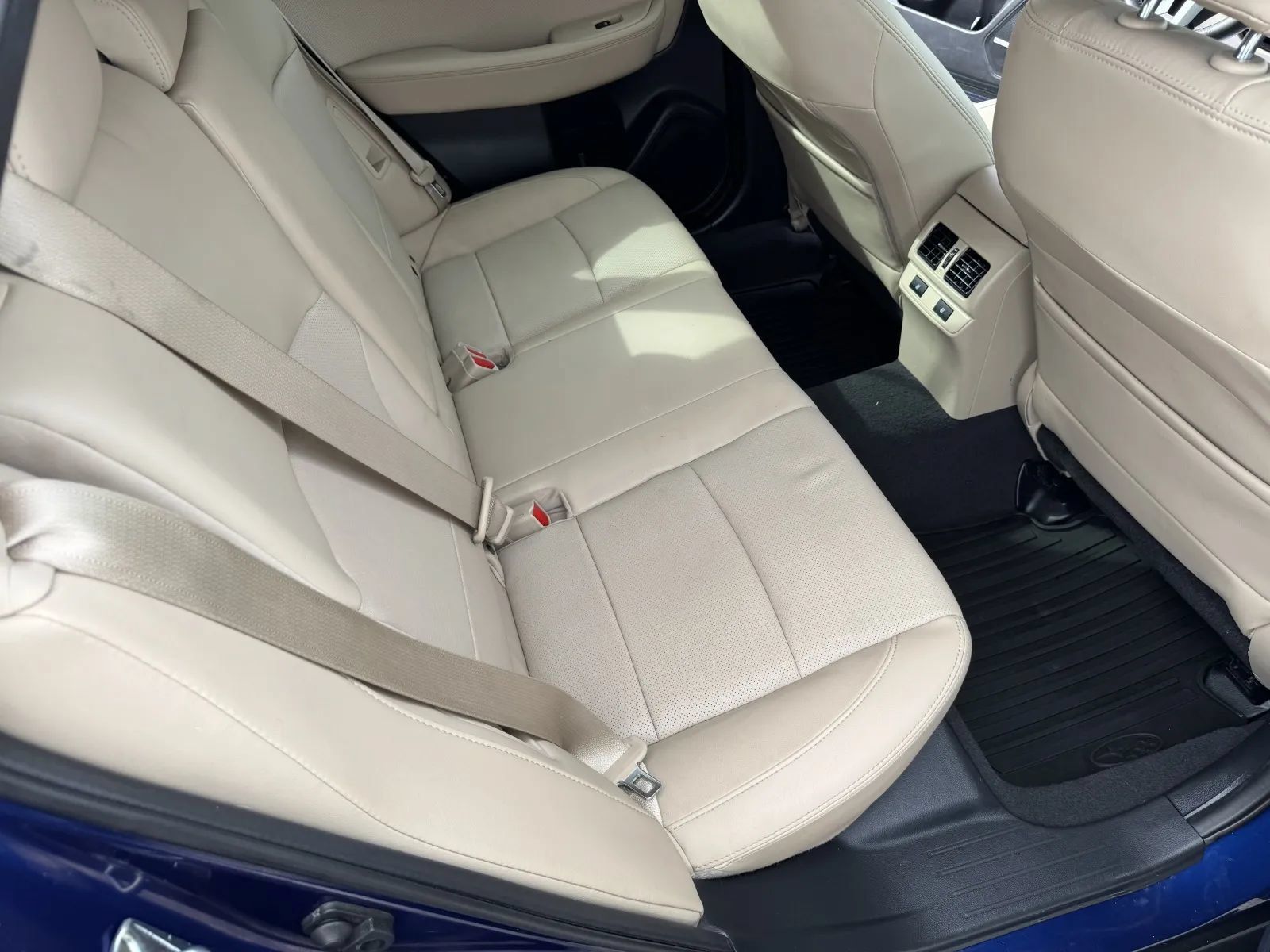 Used 2017 Subaru Outback 2.5i Limited AWD/4WD image 38
