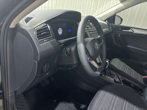 Used 2022 Volkswagen Tiguan S image 15