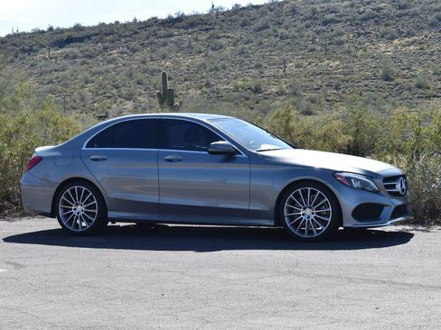 Used 2016 Mercedes-Benz C 300 Sedan image 3