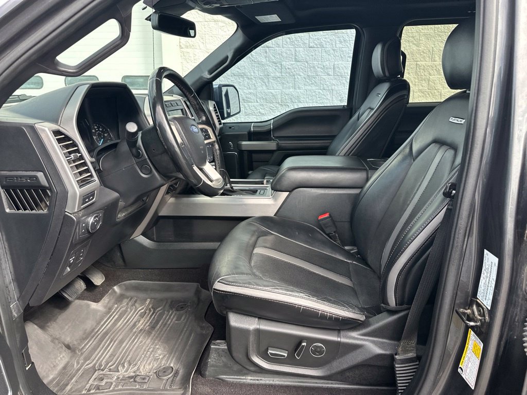 Used 2019 Ford F150 Platinum w/ Equipment Group 701A Luxury AWD/4WD image 13