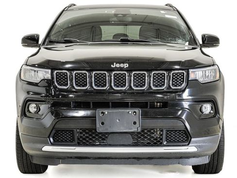 Used 2023 Jeep Compass Limited w/ Sun and Sound Group AWD/4WD image 2