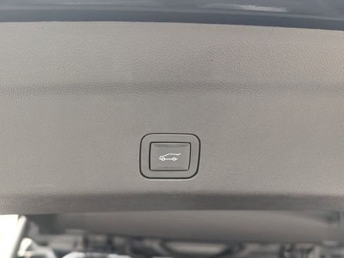 Certified 2024 GMC Yukon Denali Ultimate image 15