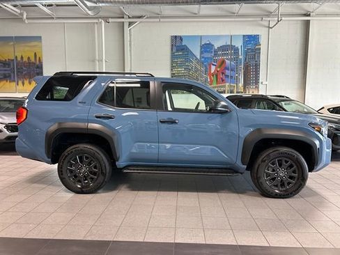 Used 2025 Toyota 4Runner SR5 image 2
