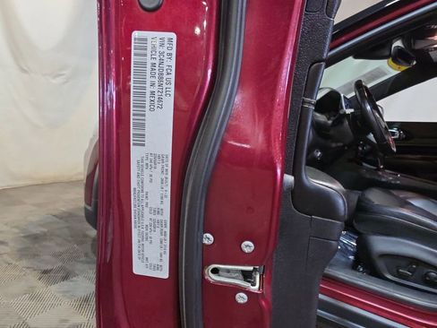 Used 2022 Jeep Compass Altitude w/ Convenience Group image 25