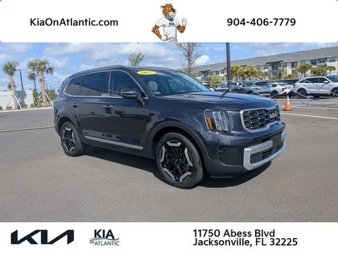Used 2025 Kia Telluride S image 1