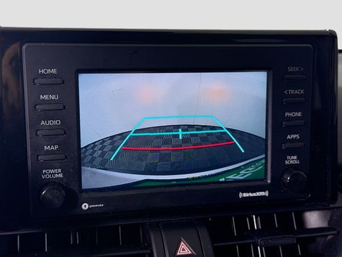 Used 2022 Toyota RAV4 LE image 19