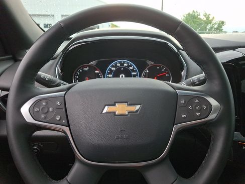 Used 2023 Chevrolet Traverse Premier AWD/4WD image 22