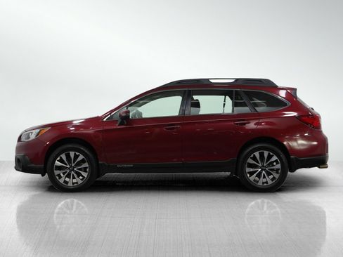 Used 2017 Subaru Outback 3.6R Limited image 2