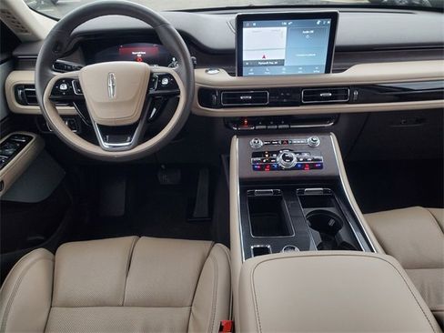 Certified 2024 Lincoln Aviator Reserve w/ Equipment Group 201A image 29