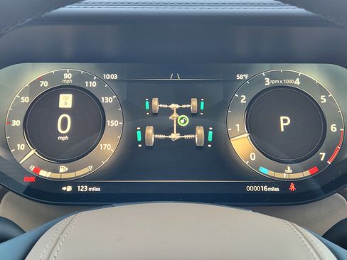 New 2026 Land Rover Range Rover Long Wheelbase SE image 15