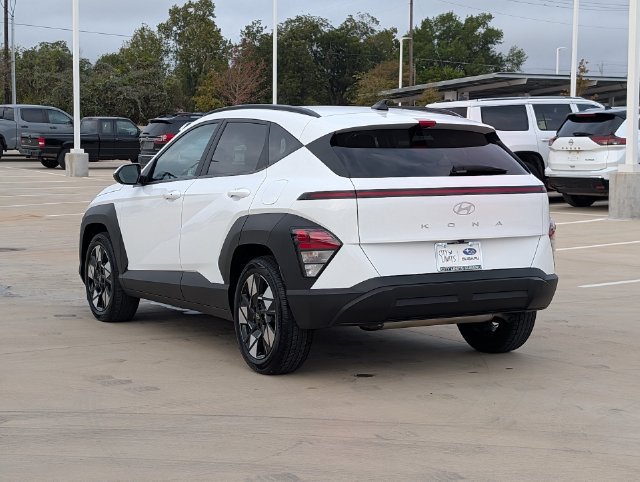 Used 2025 Hyundai Kona SEL FWD image 4