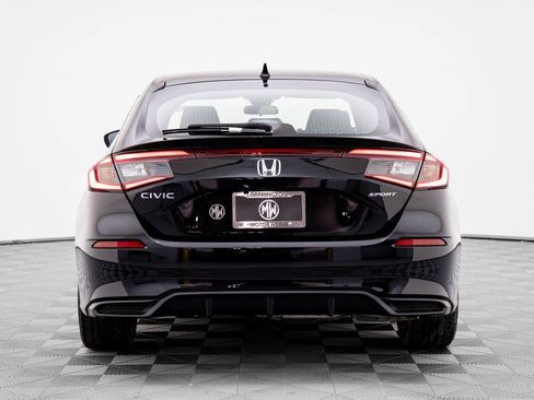 Used 2023 Honda Civic Sport image 6