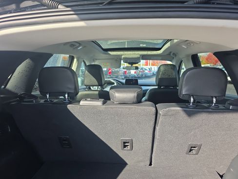 Used 2022 Ford Escape SEL w/ Technology Package image 19