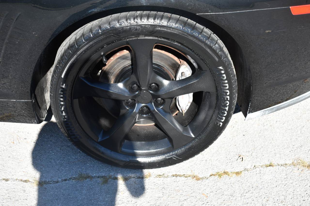 Used 2015 Chevrolet Camaro SS w/ RS Package RWD image 35