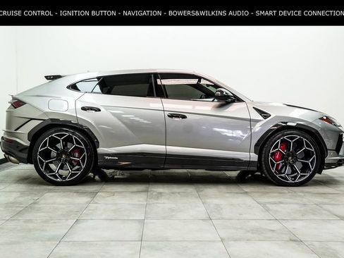 Used 2024 Lamborghini Urus Performante AWD/4WD image 6