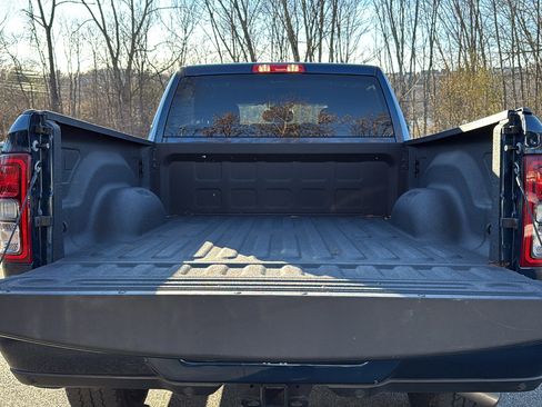 Used 2024 RAM 2500 Big Horn w/ Night Edition image 28