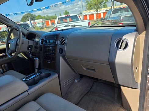 Used 2004 Ford F150 Lariat AWD/4WD image 22