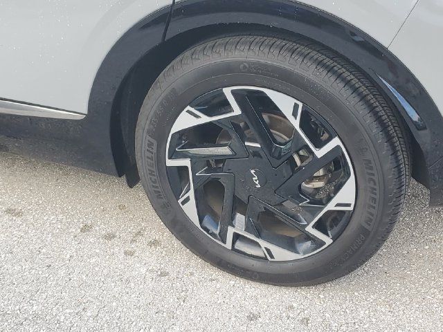 Certified 2024 Kia Sportage SX FWD image 5