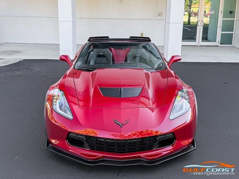Used 2015 Chevrolet Corvette Z06 w/ 3LZ Preferred Equipment Group image 6