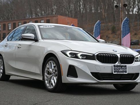 Used 2025 BMW 330i xDrive Sedan AWD/4WD image 9