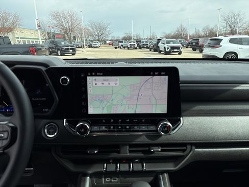 New 2026 Chevrolet Colorado Trail Boss AWD/4WD image 14