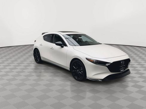 Used 2025 MAZDA MAZDA3 Hatchback w/Premium Plus Pkg AWD/4WD image 32