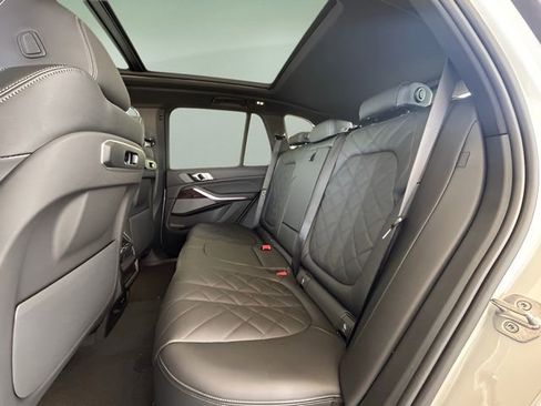 New 2026 BMW X5 xDrive40i w/ Premium Package image 19