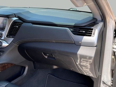 Used 2020 Chevrolet Tahoe LT AWD/4WD image 18