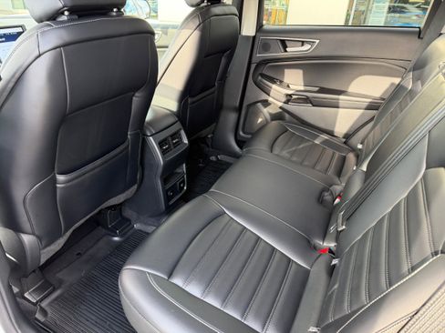 Certified 2024 Ford Edge SEL w/ Convenience Package image 13