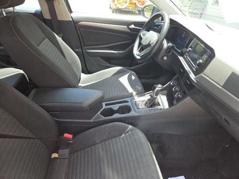 Used 2024 Volkswagen Jetta S FWD image 3