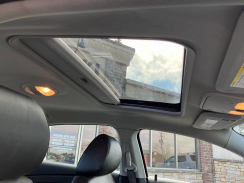 Used 2011 Chevrolet Malibu LTZ image 21