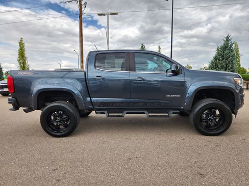 Used 2020 Chevrolet Colorado LT w/ Luxury Package AWD/4WD image 2
