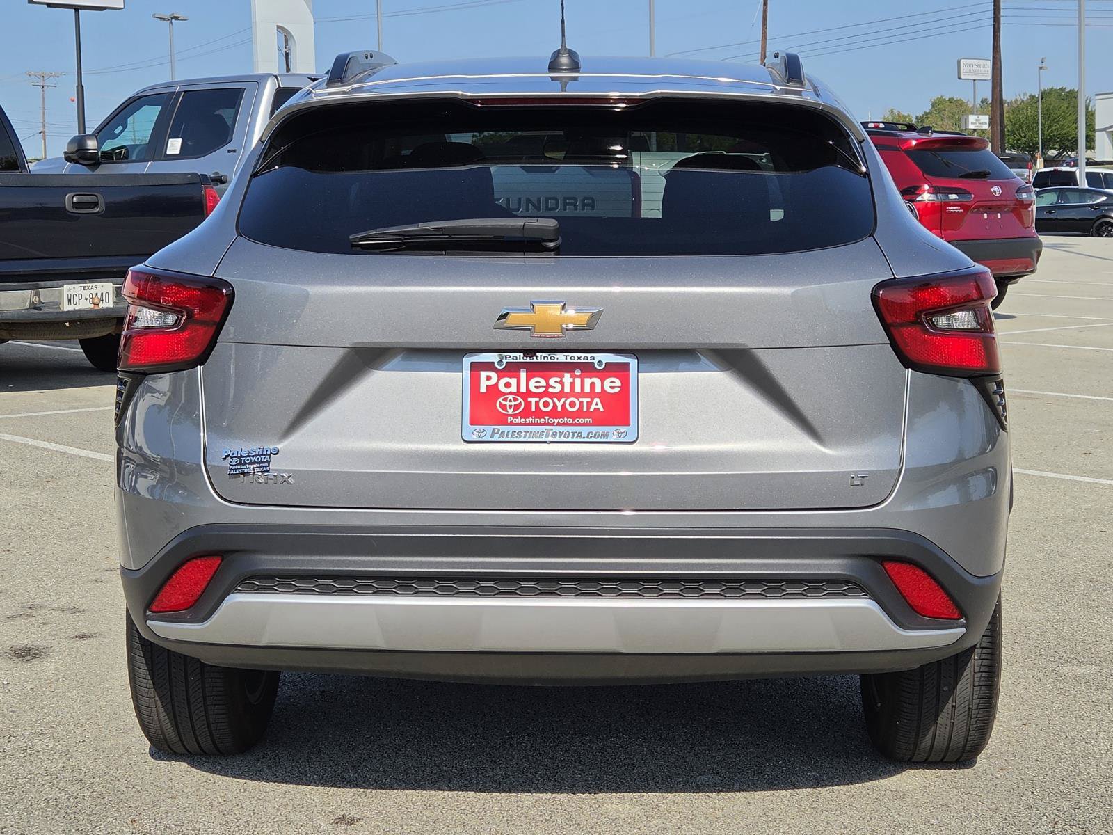 Used 2026 Chevrolet Trax LT FWD image 5