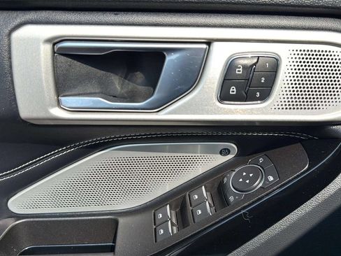 Used 2022 Ford Explorer ST w/ Equipment Group 401A AWD/4WD image 24