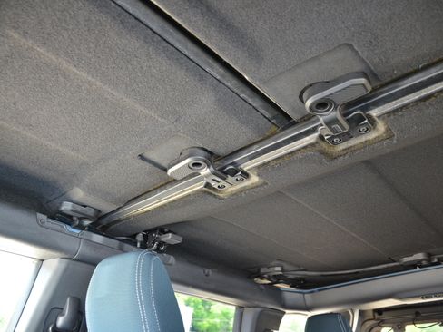 Used 2023 Ford Bronco Outer Banks w/ Sasquatch Package AWD/4WD image 60