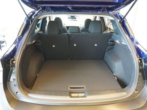 Used 2025 Nissan Kicks SV w/ SV Premium Package image 8