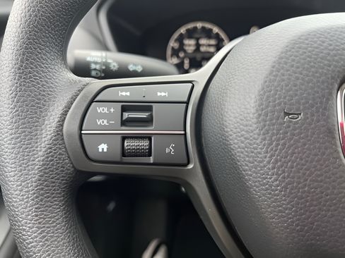 Used 2026 Honda HR-V LX image 14