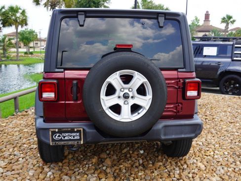 Used 2022 Jeep Wrangler Sport AWD/4WD image 7