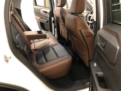 Used 2025 Ford Bronco Sport Outer Banks w/ Outer Banks Tech Package+ image 32