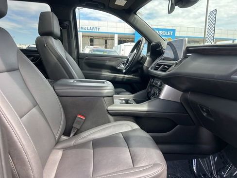 Used 2023 Chevrolet Suburban Z71 w/ Luxury Package image 36