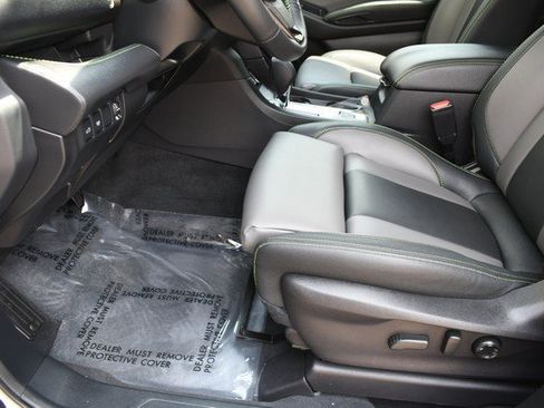 Used 2024 Subaru Ascent Onyx Edition Limited w/ Popular Package Onyx AWD/4WD image 15