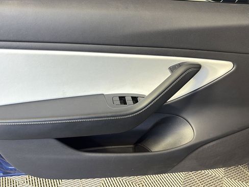 Used 2019 Tesla Model 3 Long Range image 36