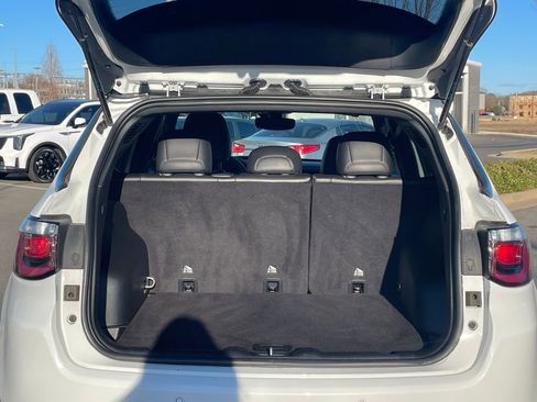 Used 2023 Jeep Compass Limited image 7