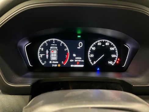 Used 2025 Honda Pilot TrailSport image 12