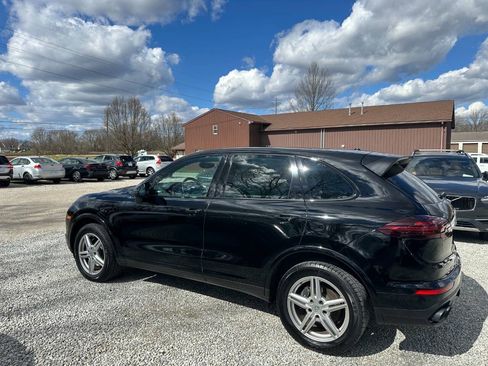Used 2017 Porsche Cayenne Platinum Edition AWD/4WD image 8