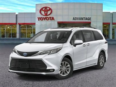 New 2026 Toyota Sienna XLE