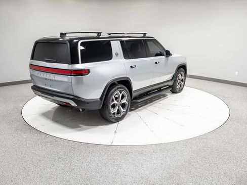 Used 2023 Rivian R1S Adventure AWD/4WD image 32