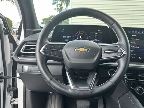 Certified 2025 Chevrolet Traverse LT FWD image 20