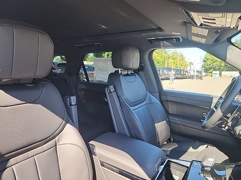 New 2026 Land Rover Range Rover Sport SE AWD/4WD image 20